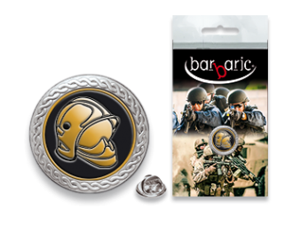 Pin Barbaric plata. borde biselado.20mm
