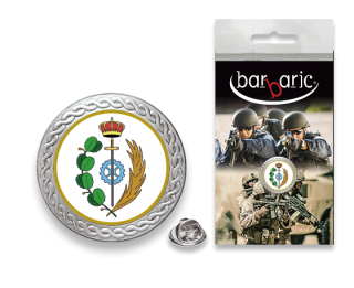 Pin Barbaric plata. borde biselado.20mm