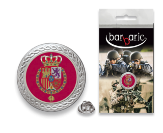 Pin Barbaric plata. borde biselado.20mm